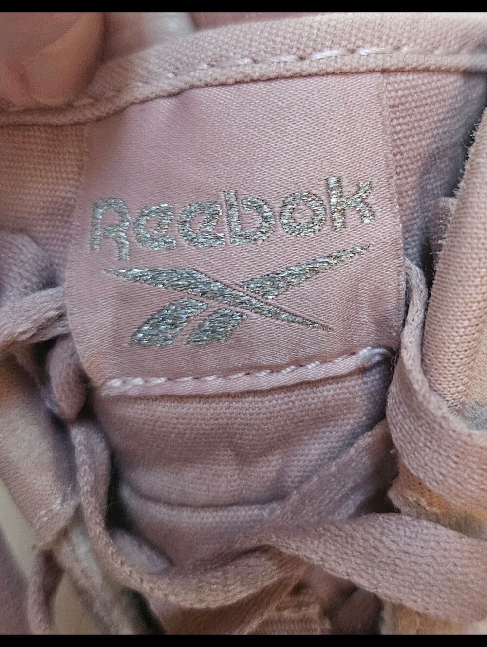 Pink Reeboks - Picture 3 of 8